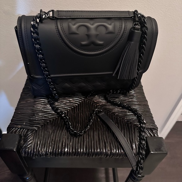 Tory Burch black purse, used three times. Beautiful beautiful beautiful! - Picture 1 of 3